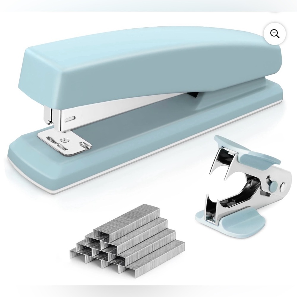 Deli Desktop Stapler, 20-Sheet Capacity with Staples & Remover, Baby Blue - NWT